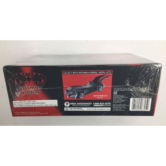 REVELL Batman & Robin- Robins Redbird Model Kit Brand New in Box - Picture 2 of 10